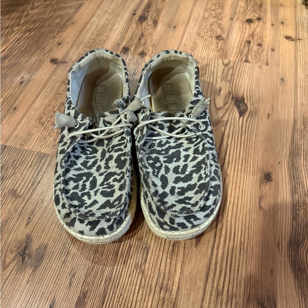 Leopard Print hey dudes
